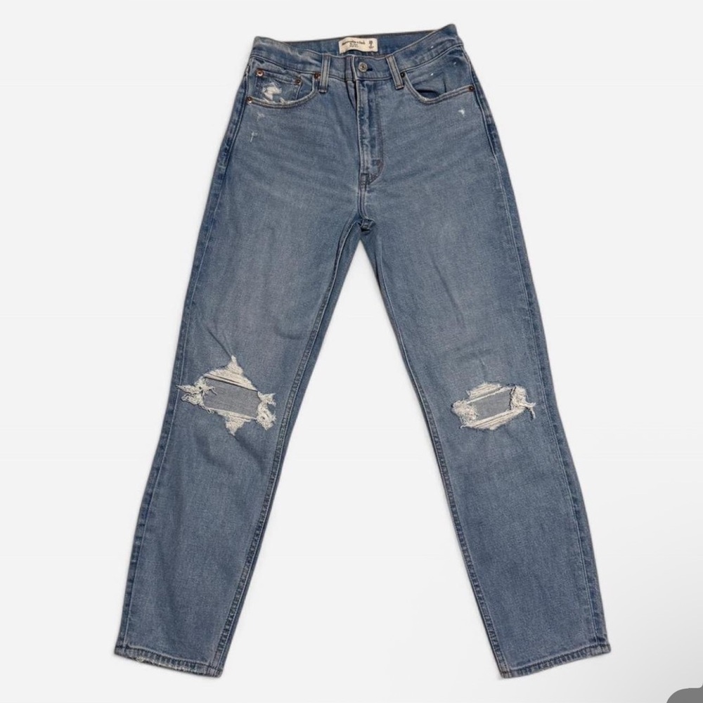 Abercrombie & Fitch High Rise Mom Jeans